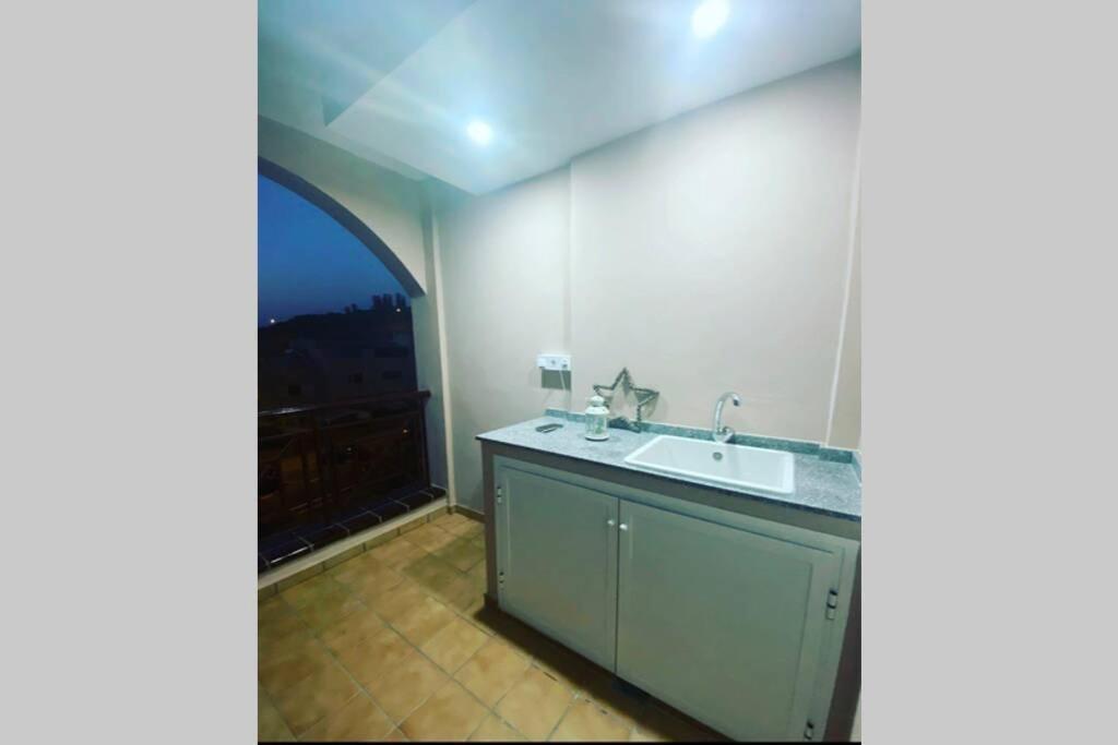 Dinastia De La Reina Apartment Арона Екстериор снимка