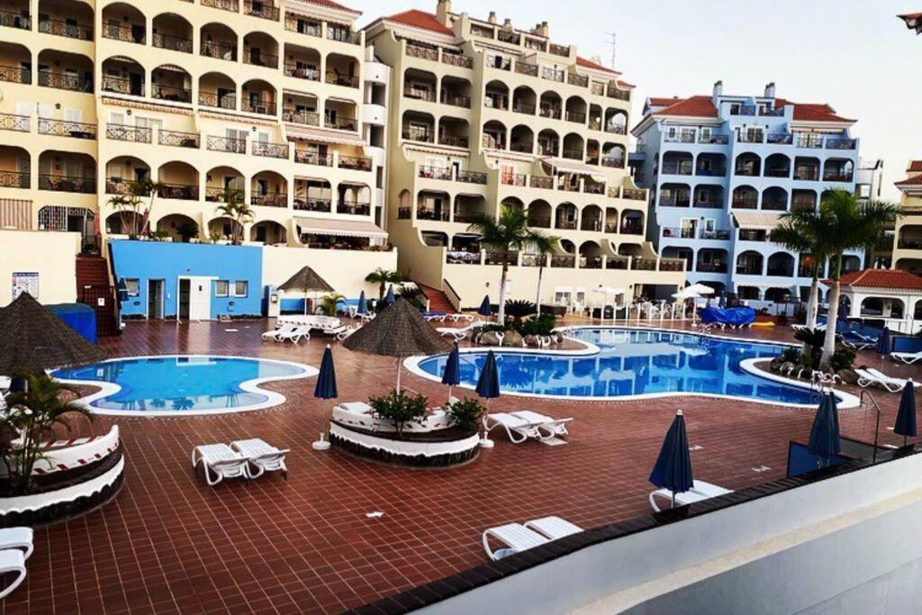 Dinastia De La Reina Apartment Арона Екстериор снимка