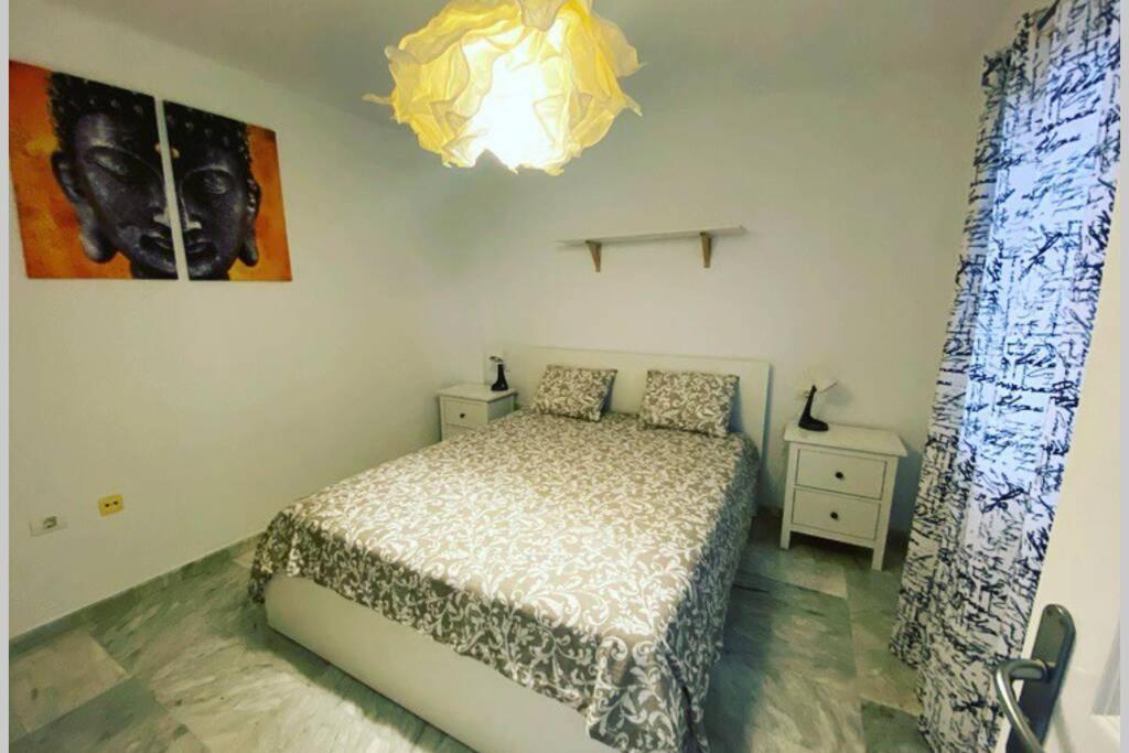 Dinastia De La Reina Apartment Арона Екстериор снимка